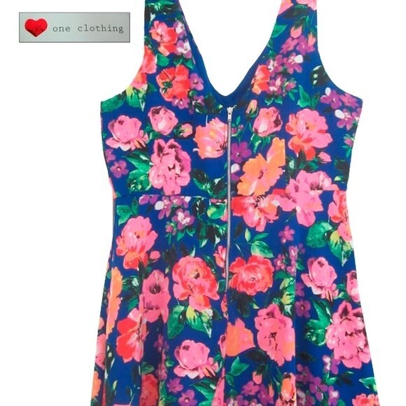 ONE CLOTHING NEW Rose Floral V-Neck Fit&Flare Sundress S - Picture 10 of 12
